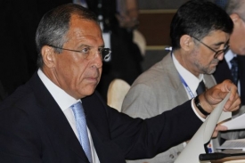 Ruský ministr zahraničí Sergej Lavrov. Ruský ministr zahraničí Sergej Lavrov.